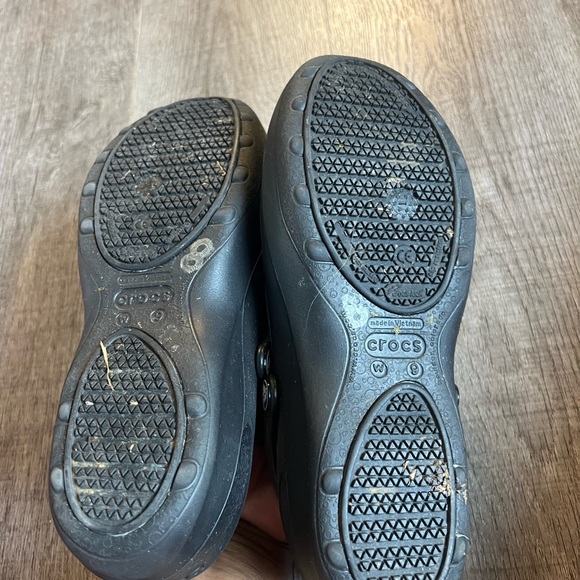 Crocs at Work Women's Mercy Work Clog Size W9 Embroidered Flowers - Picture 3 of 12